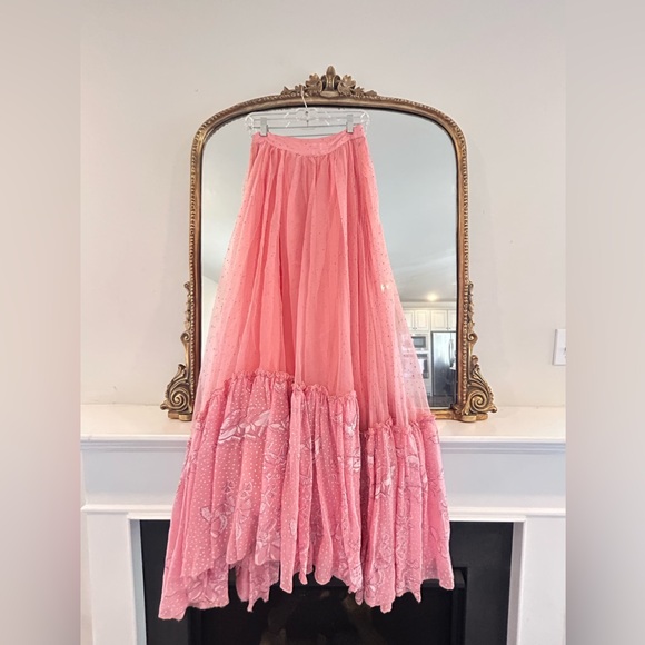 LoveShackFancy Lorelle Skirt in Bubble Gum Size 0 - Picture 6 of 7
